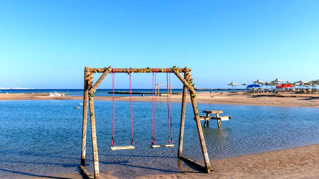 الفندق لونج بيتش ريزورت - الغردقة